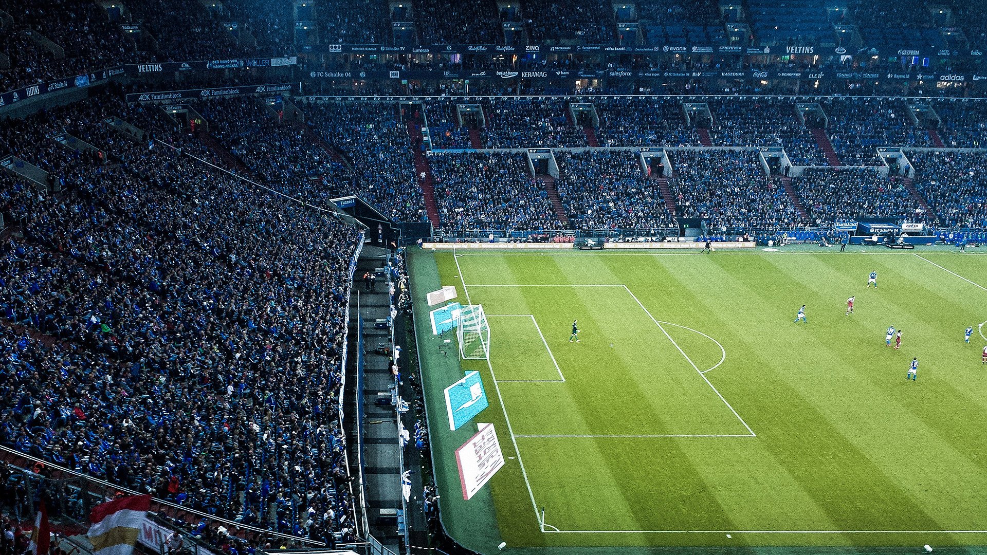 德甲爆发瞬间：速度、力量、智慧的完美结合！，德甲解析